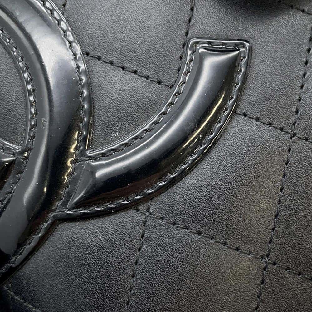 CHANEL Cambon Bifold Wallet BlackA50080 Leather/Enamel