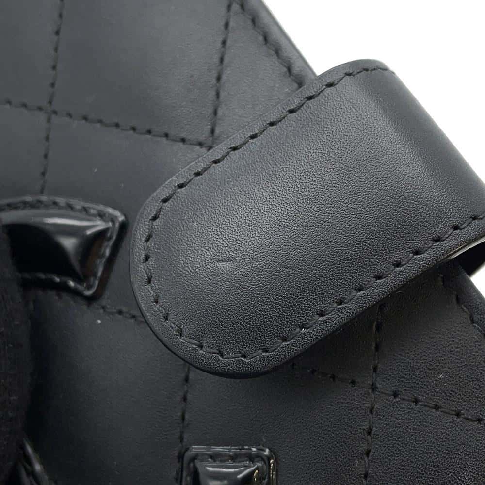 CHANEL Cambon Bifold Wallet BlackA50080 Leather/Enamel