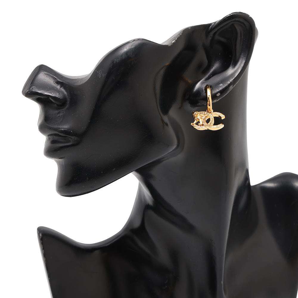 CHANEL CC Logo Earrings Gold Metal