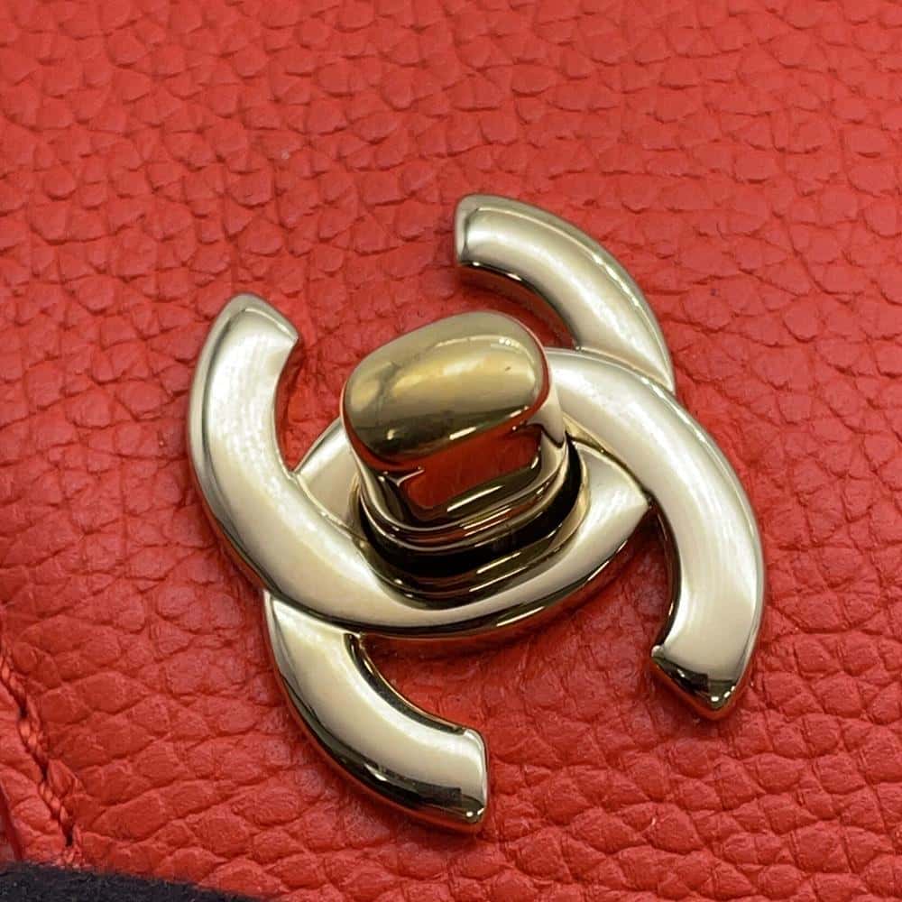 CHANEL Neo Executive Tote RedA69929 Leather Size Small