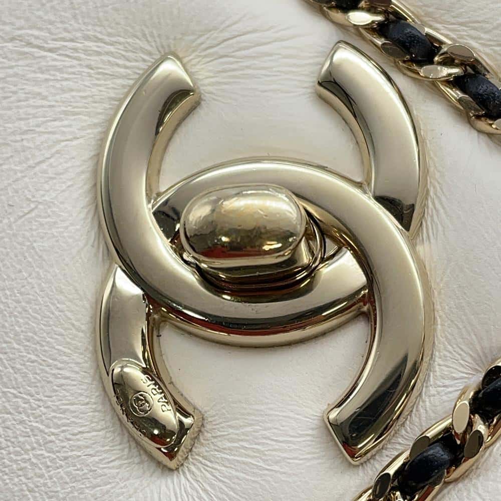 CHANEL ChainShoulder White/BlackAS2383 Lambskin