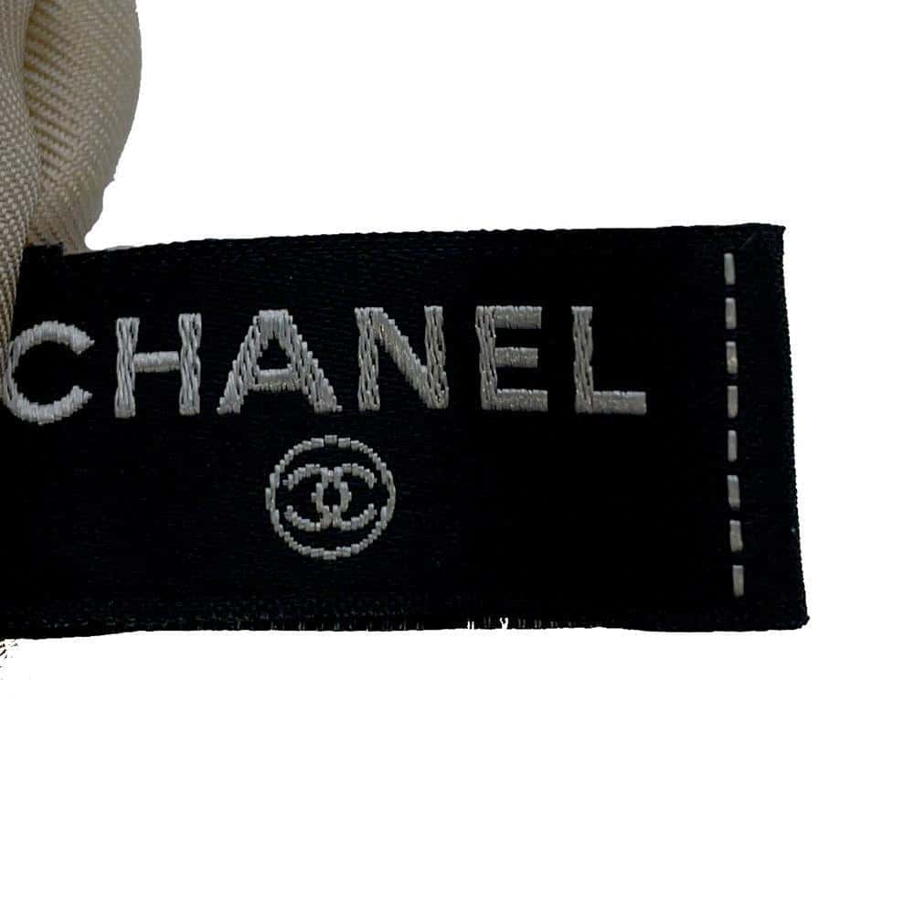 CHANEL CC Logo Ribbon Motif Scrunchie Beige/White/NavyAA9376 Silk100%