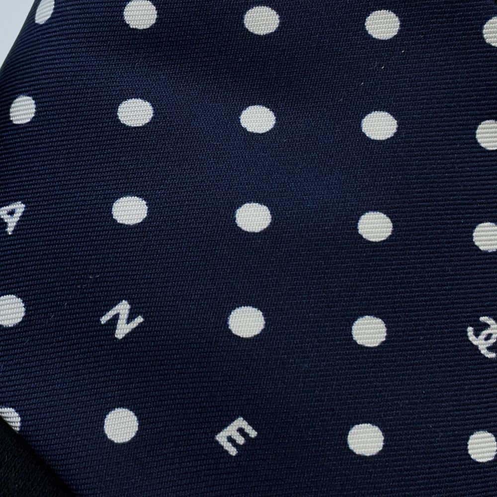 CHANEL CC Logo Ribbon Motif Polka Dot Scrunchie Navy/WhiteAA9828 Silk100%