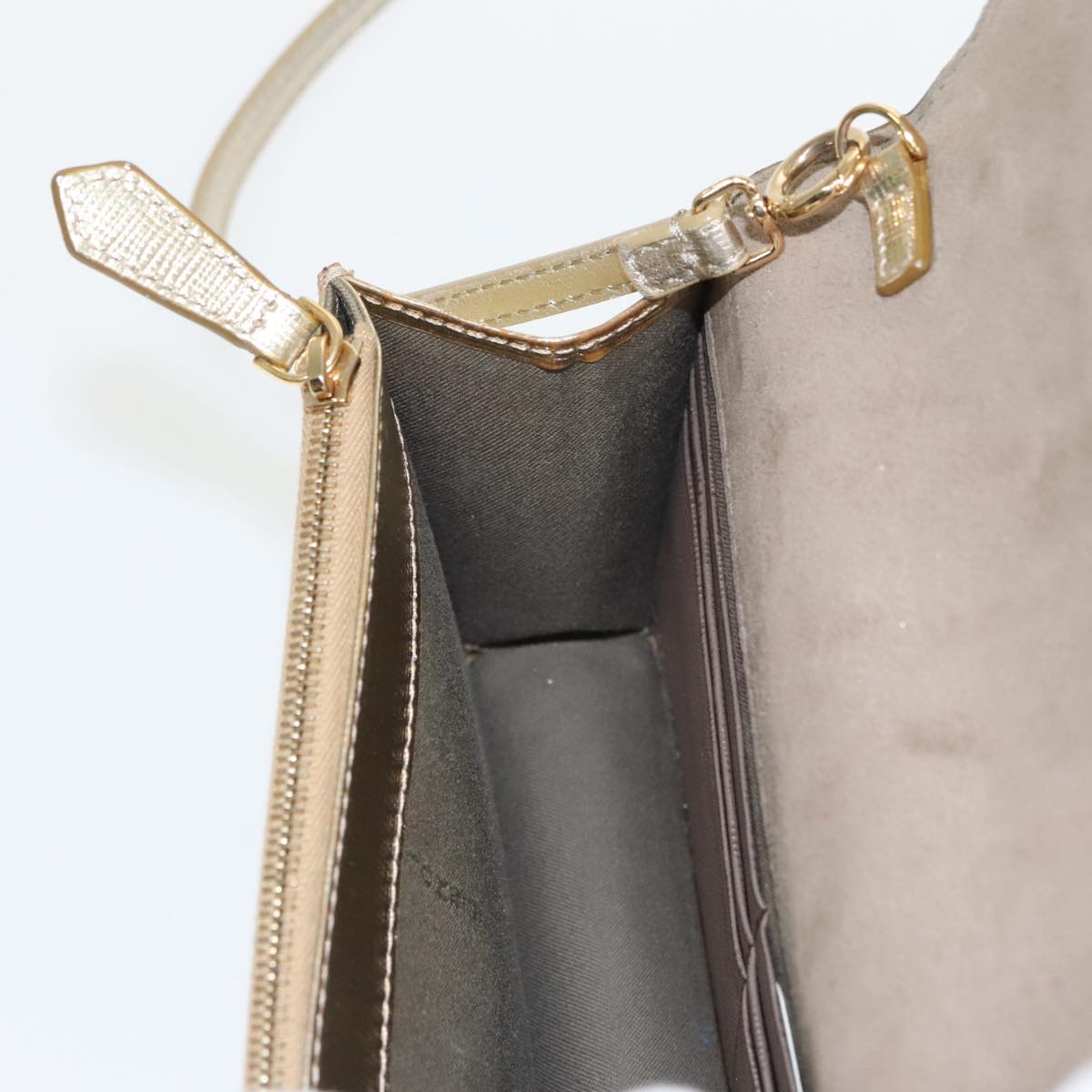 FENDI Shoulder Bag Leather Gold 100718