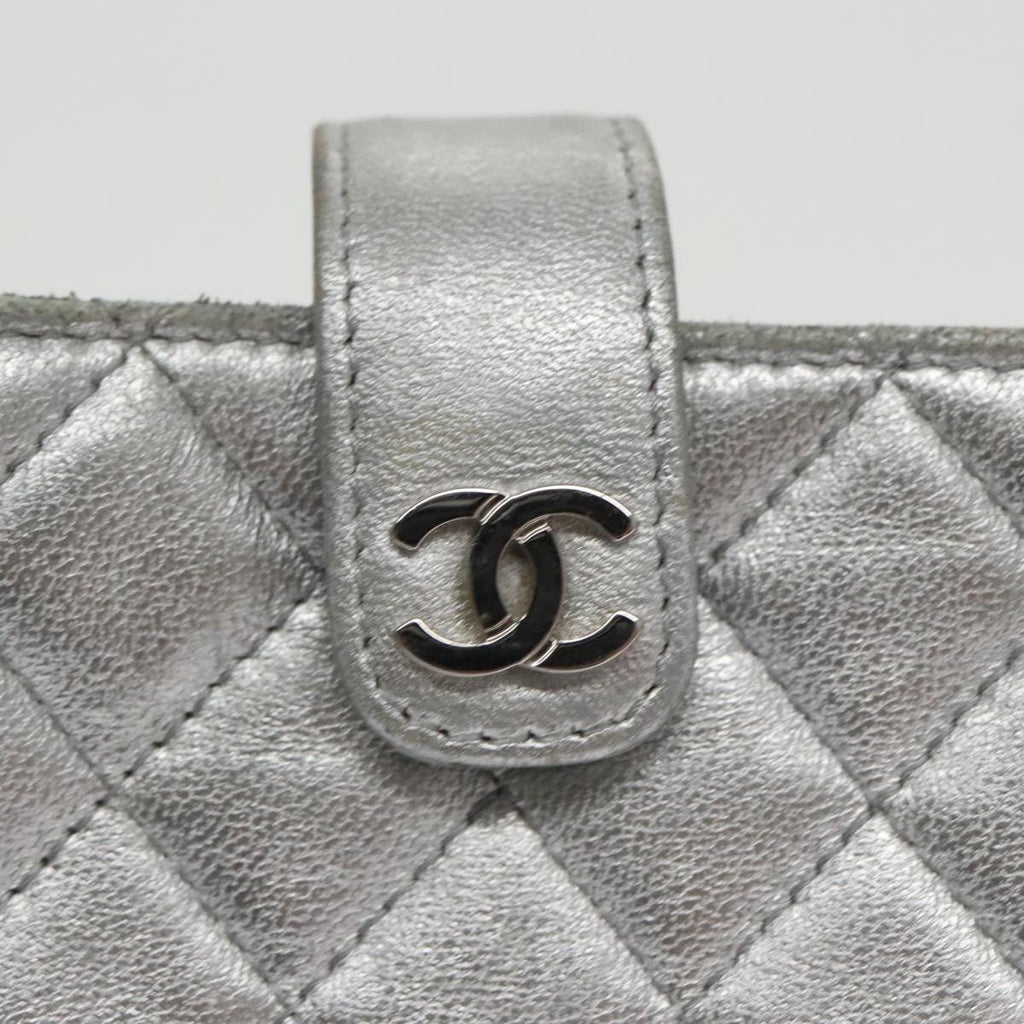 CHANEL Pouch Lamb Skin Silver CC 100726