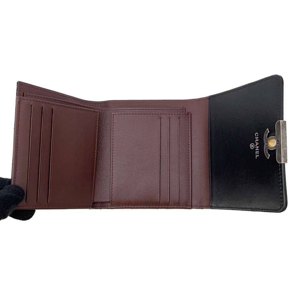CHANEL Trifold wallet Black Calf Leather