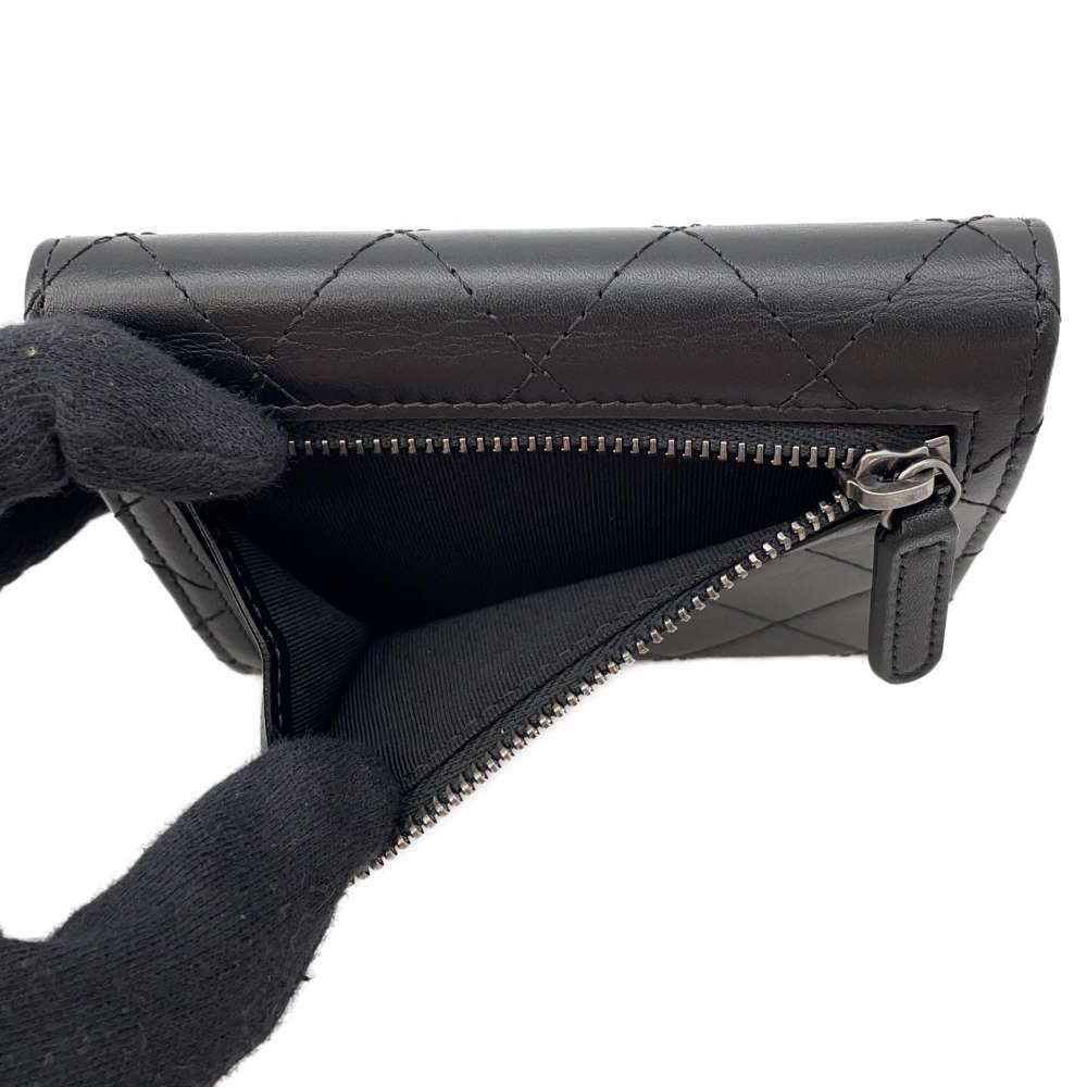CHANEL Trifold wallet Black Calf Leather