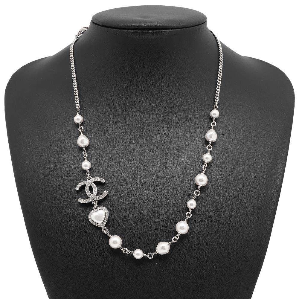 CHANEL CC Logo Heart Necklace SilverABB616 Faux Pearl  Rhinestone Metal