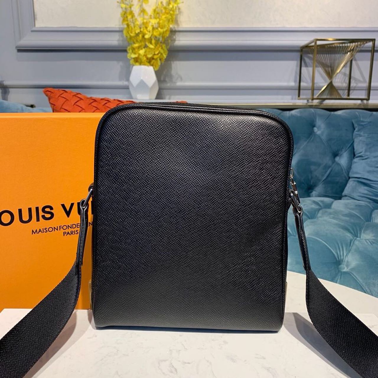LV Alex Messenger GLAMI Taiga Black For Men, Bags, Shoulder And Crossbody Bags 9.8in/25cm LV M30265
