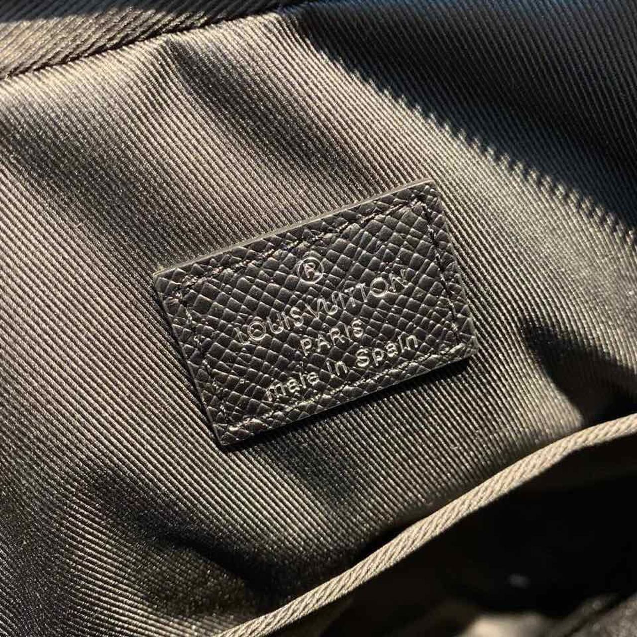 LV Alex Messenger GLAMI Taiga Black For Men, Bags, Shoulder And Crossbody Bags 9.8in/25cm LV M30265