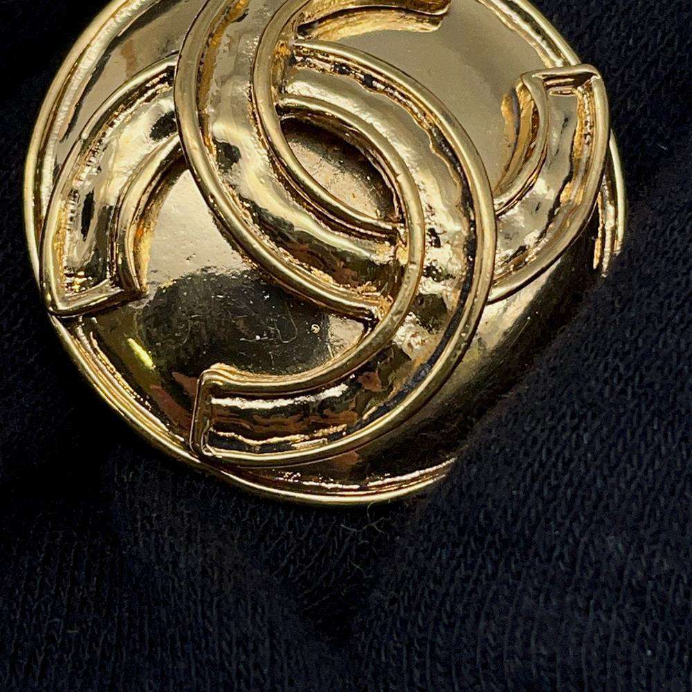 CHANEL CC Logo Brooch Gold Metal