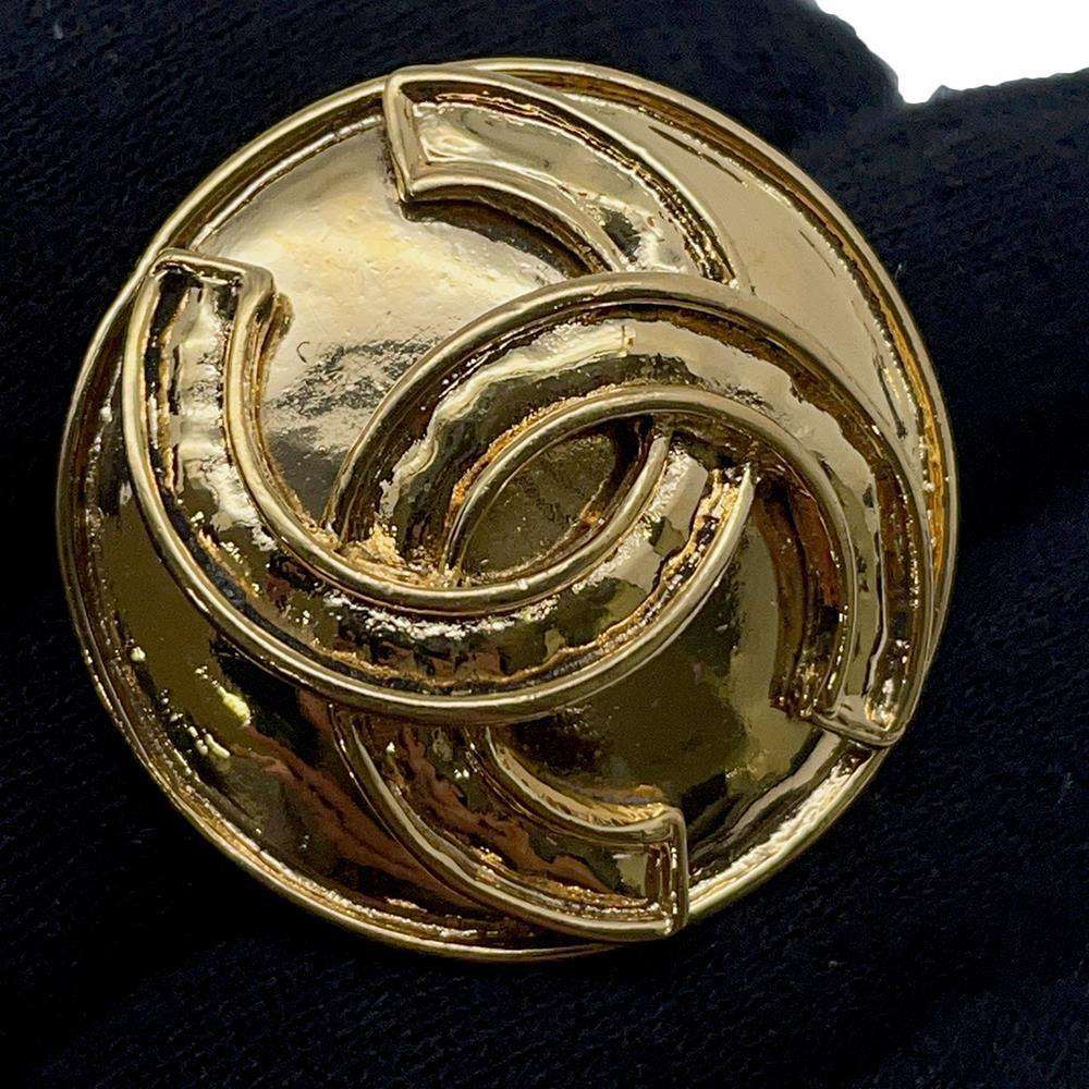 CHANEL CC Logo Brooch Gold Metal