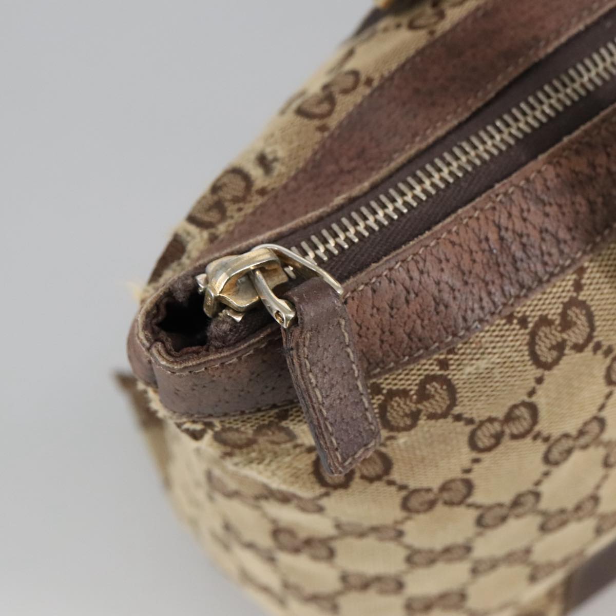 GUCCI GG Canvas Shoulder Bag Beige Gold 141470 101138