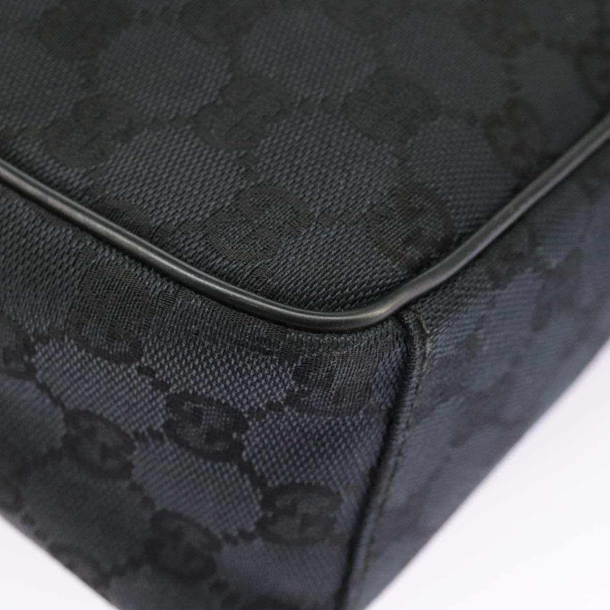 GUCCI GG Canvas Shoulder Bag Black 018 1612 101223