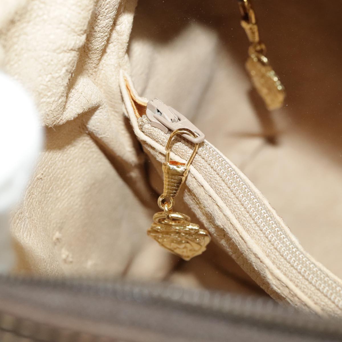 GUCCI GG Supreme Hand Bag PVC Leather Beige Gold 002 58 2140 101244