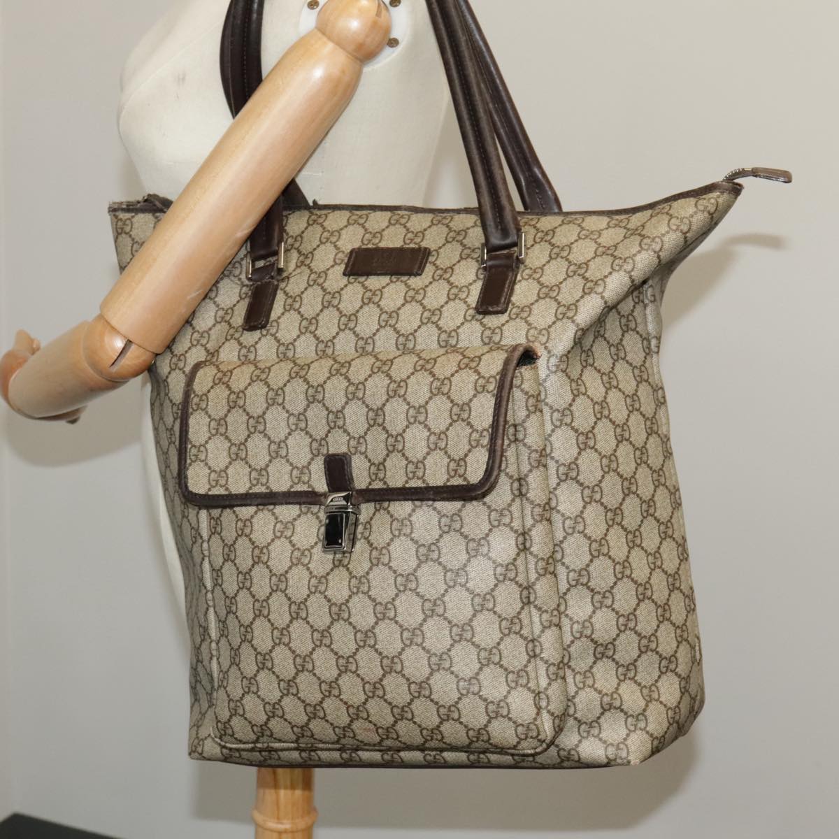 GUCCI GG Supreme Shoulder Bag PVC Beige 101291
