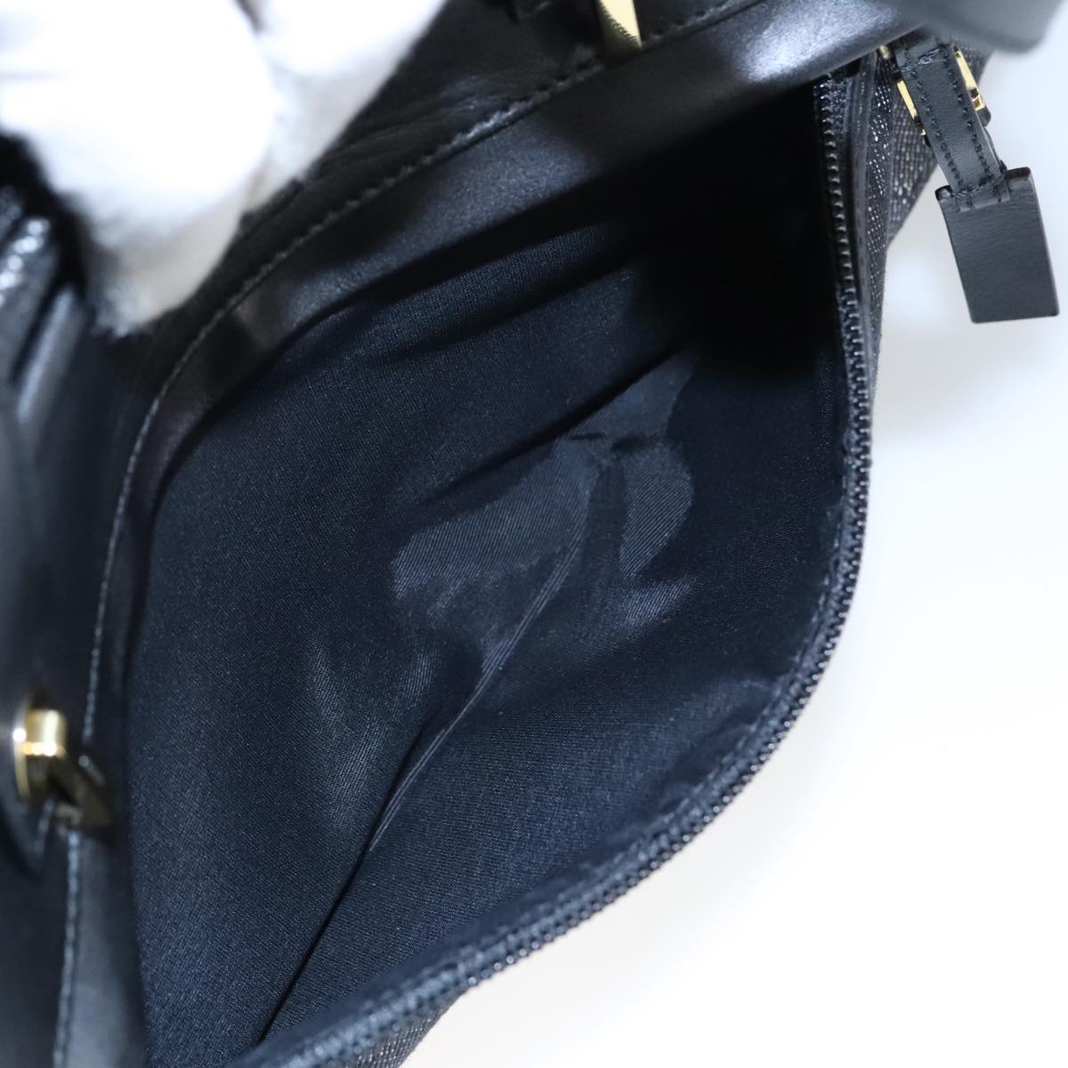 GUCCI GG Canvas Shoulder Bag Black Gold 92729 101322A