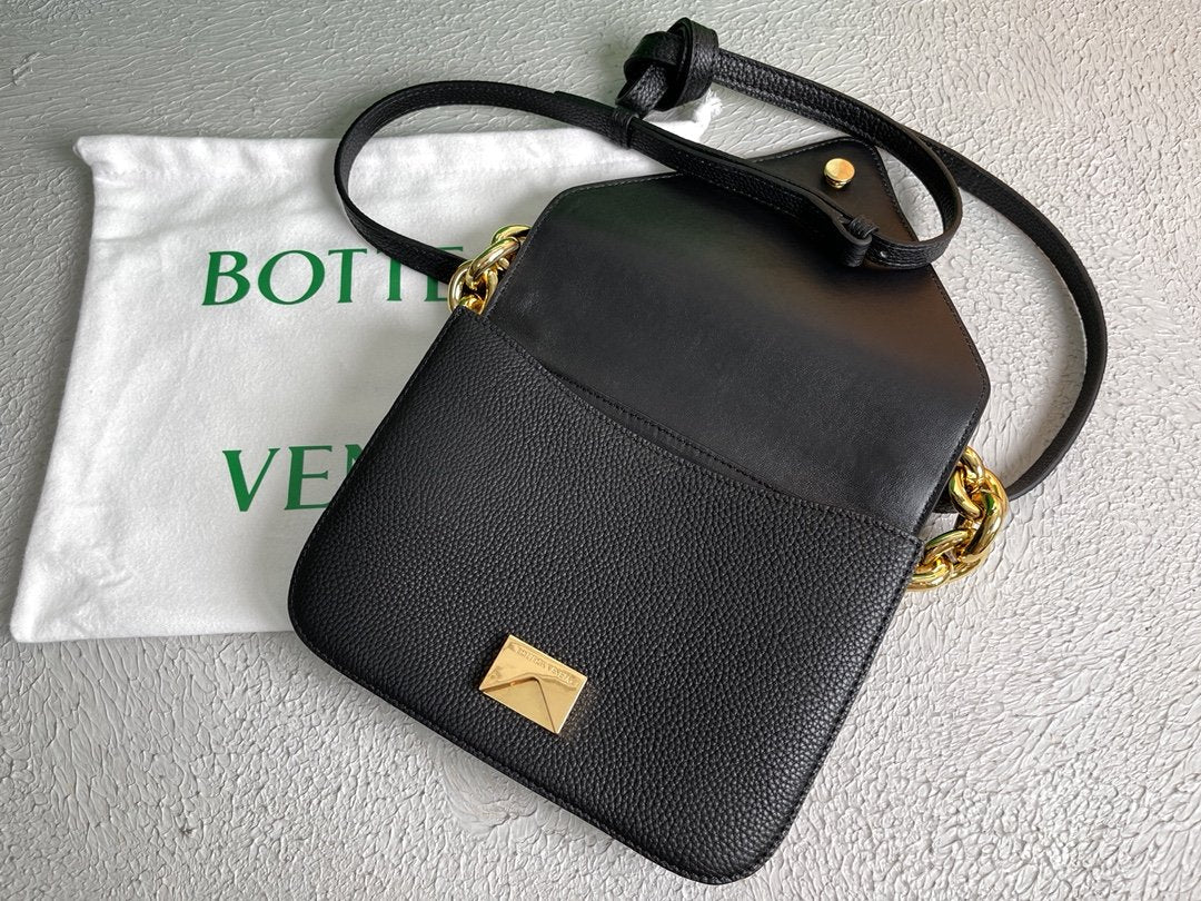 GLAMI Mount Black, For Women, WomenÃƒÂ¢Ã¢â€šÂ¬Ã¢â€žÂ¢s Bags 8.3in/21cm 667399V12M08425