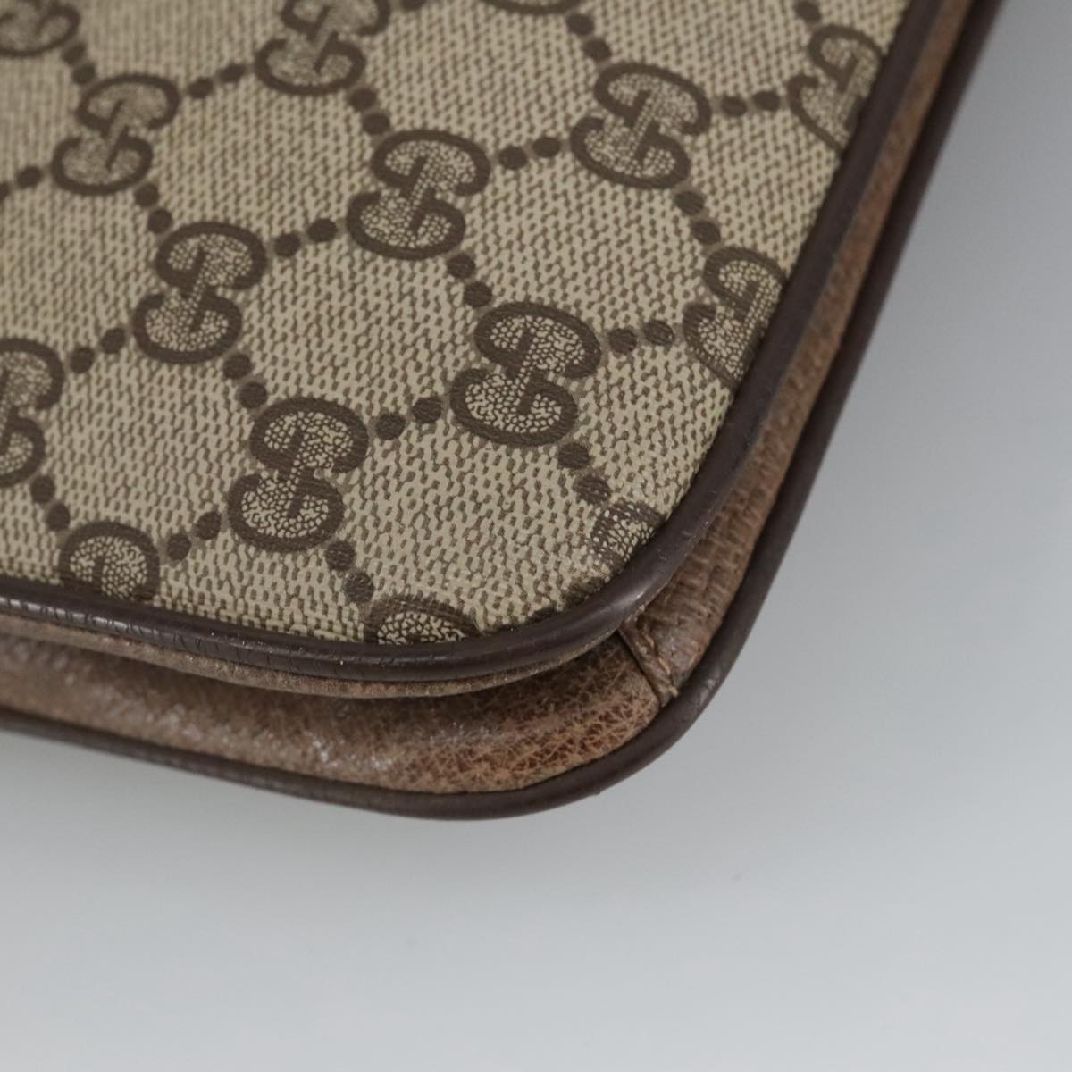 GUCCI GG Supreme Shoulder Bag PVC Beige Gold 102052