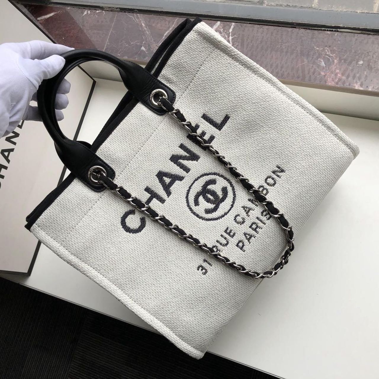 CHLSmall Shopping Bag Silver Hardware White For Women, Women’s Handbags, Shoulder Bags 15.2in/39cm AS3257