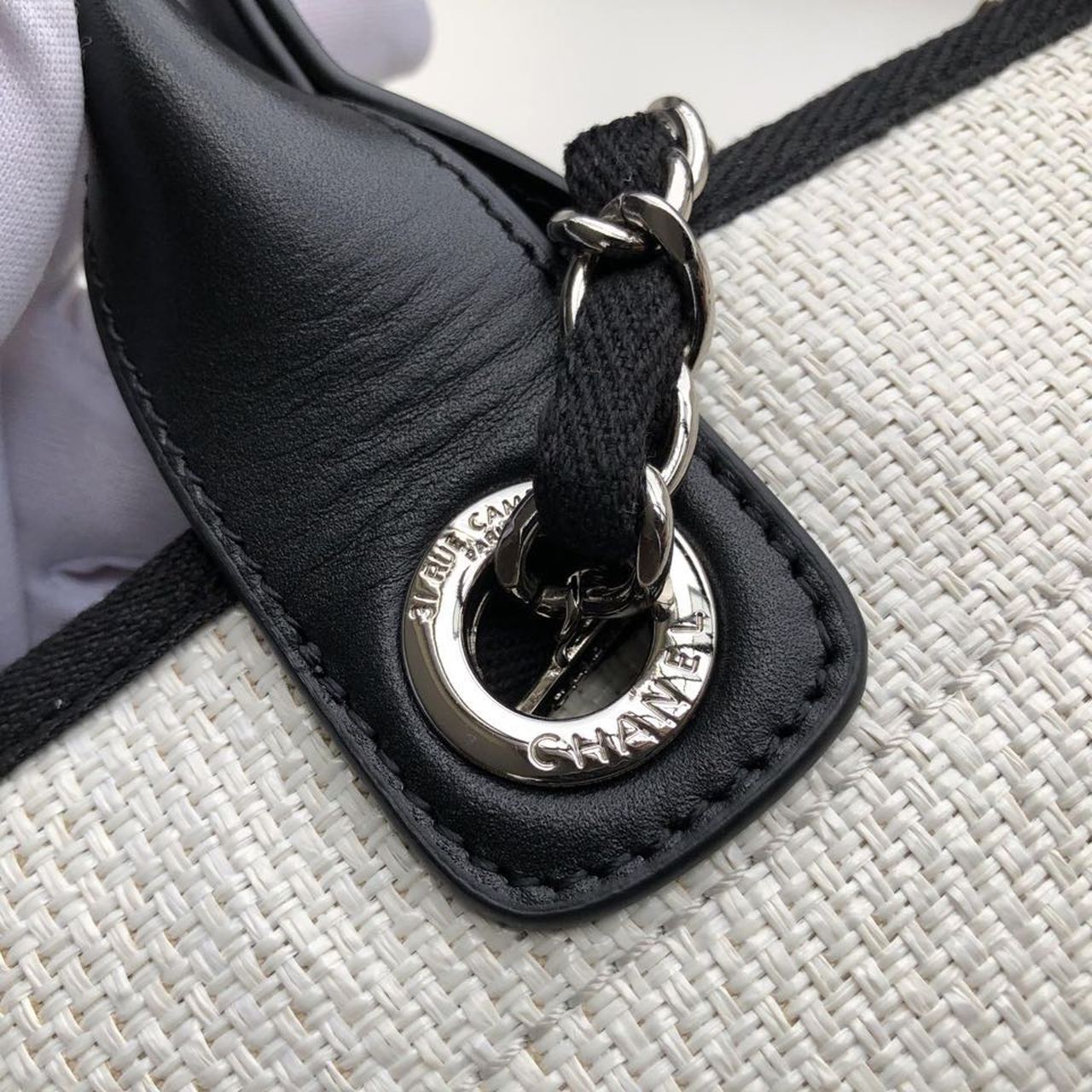 CHLSmall Shopping Bag Silver Hardware White For Women, Women’s Handbags, Shoulder Bags 15.2in/39cm AS3257