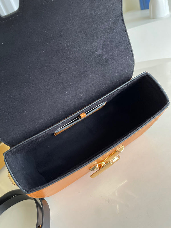LOV2 Bags - Luxurious Bags  1619