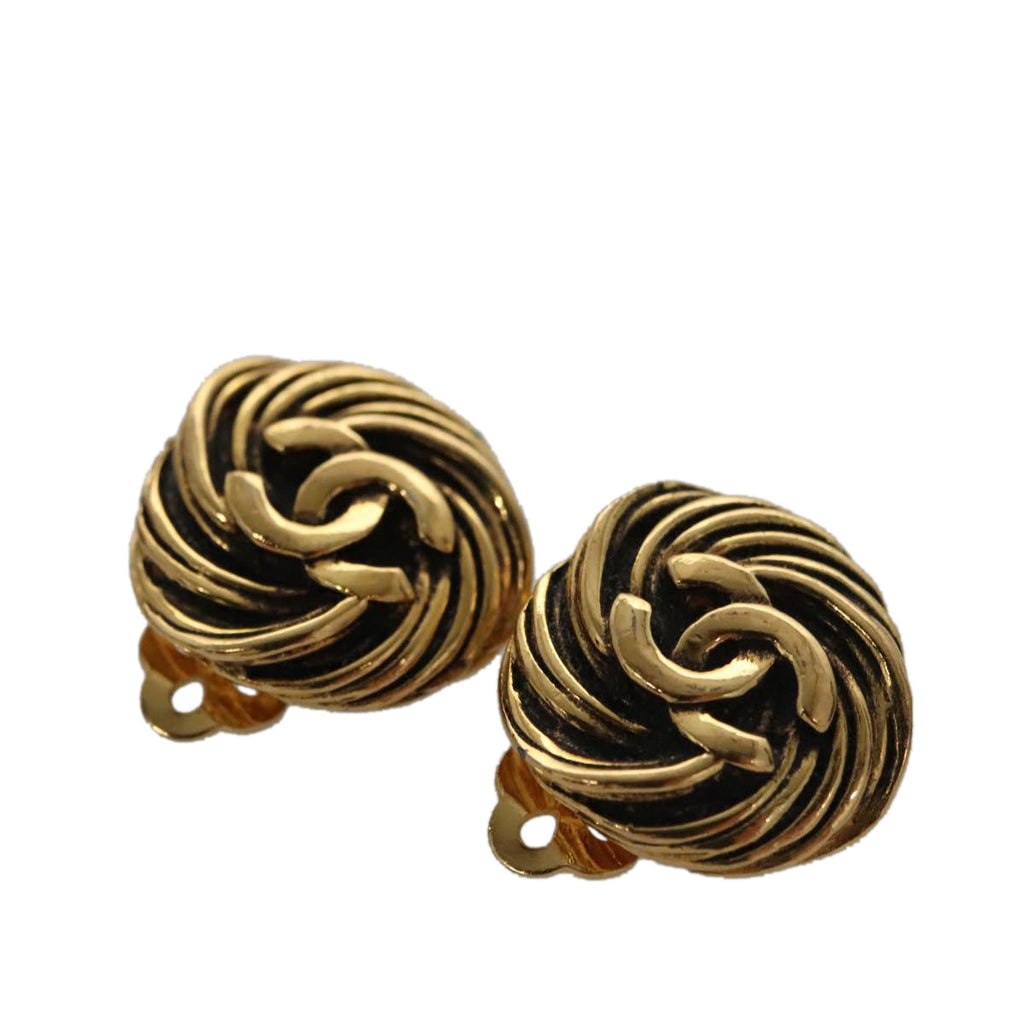 CHANEL Earring metal Gold CC 103473