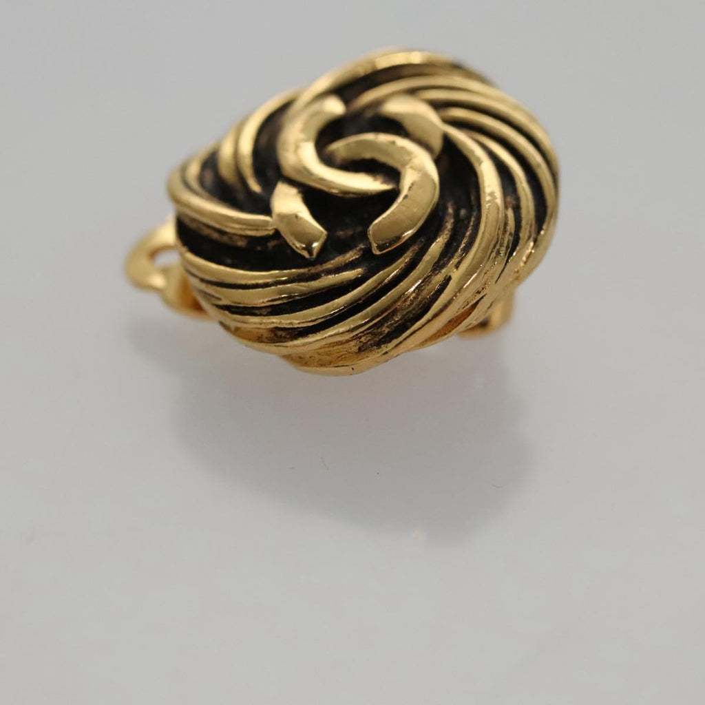 CHANEL Earring metal Gold CC 103473