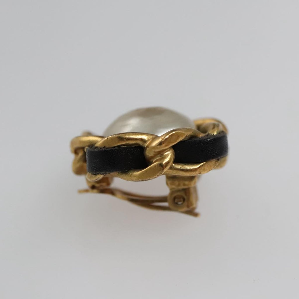 CHANEL Earring metal Gold CC 103474