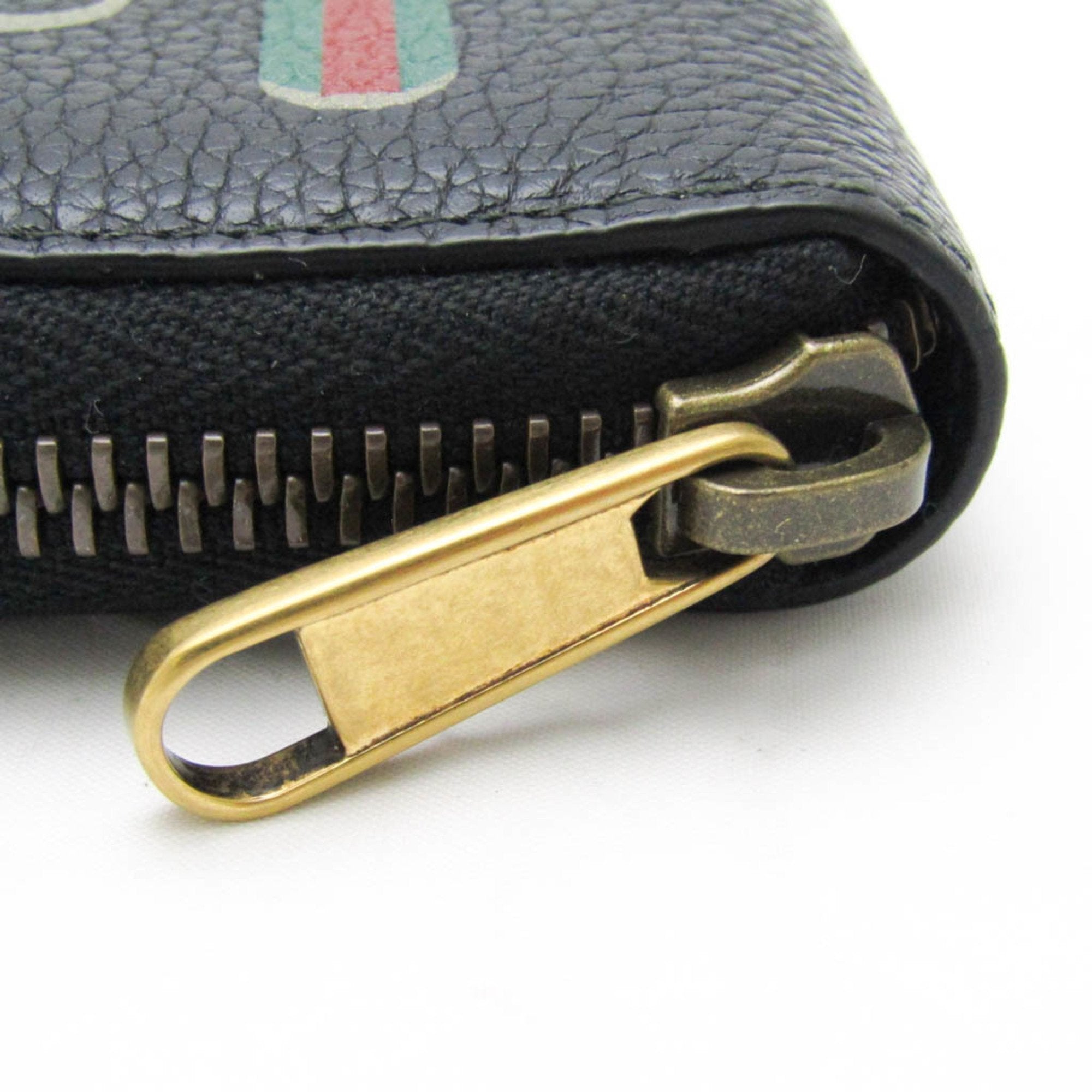 Gucci Logo Print
