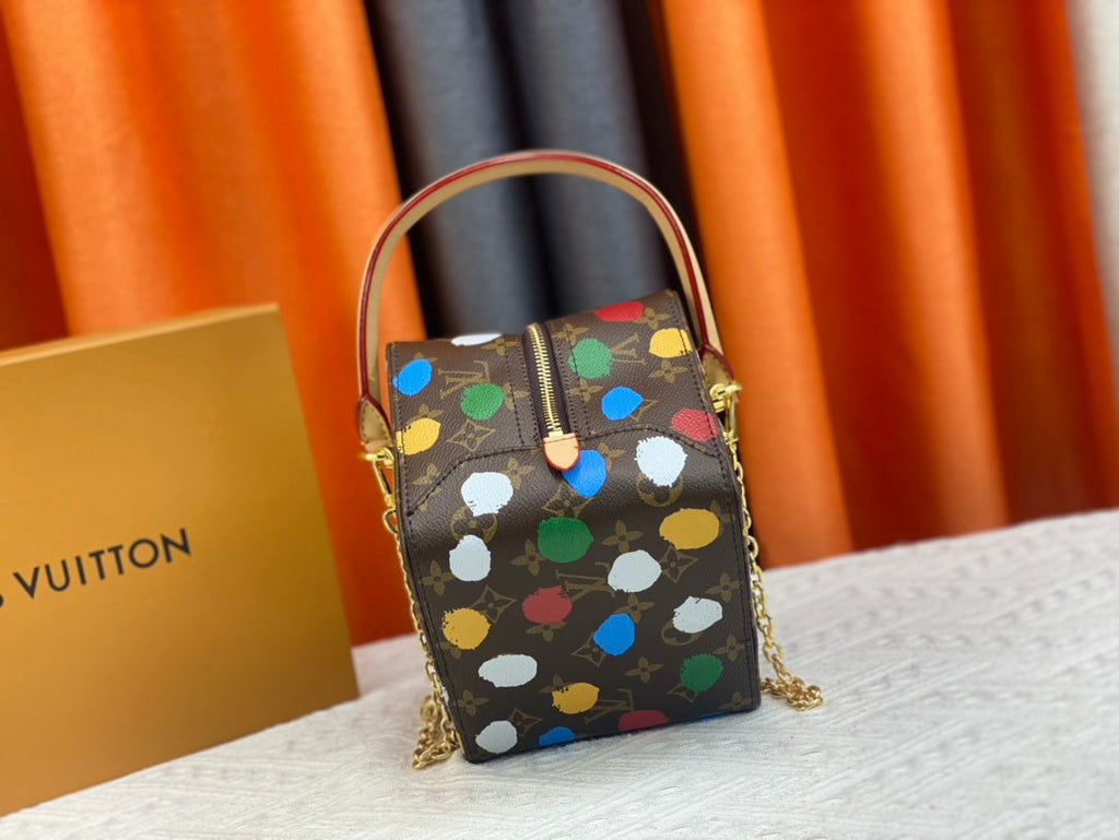 EN - New Arrival Bags LUV 679