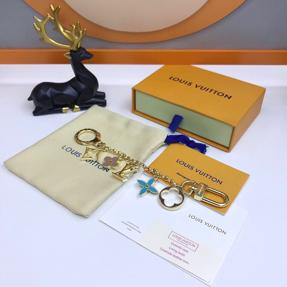 EN - Lux Keychains LUV 056