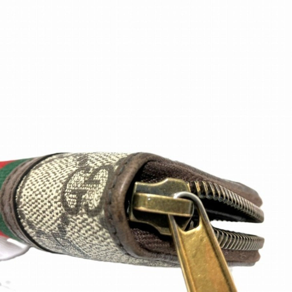 Gucci --