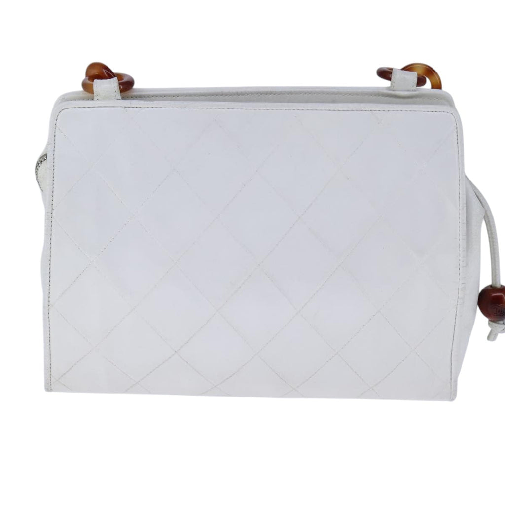 CHANEL Matelasse Shoulder Bag Leather White CC 106385