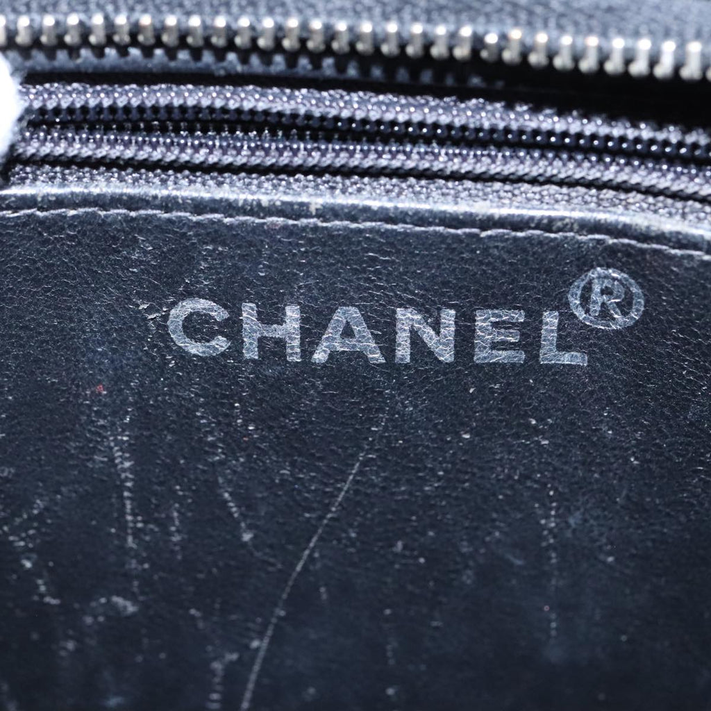 CHANEL Chain Shoulder Bag Patent leather Black CC 106395
