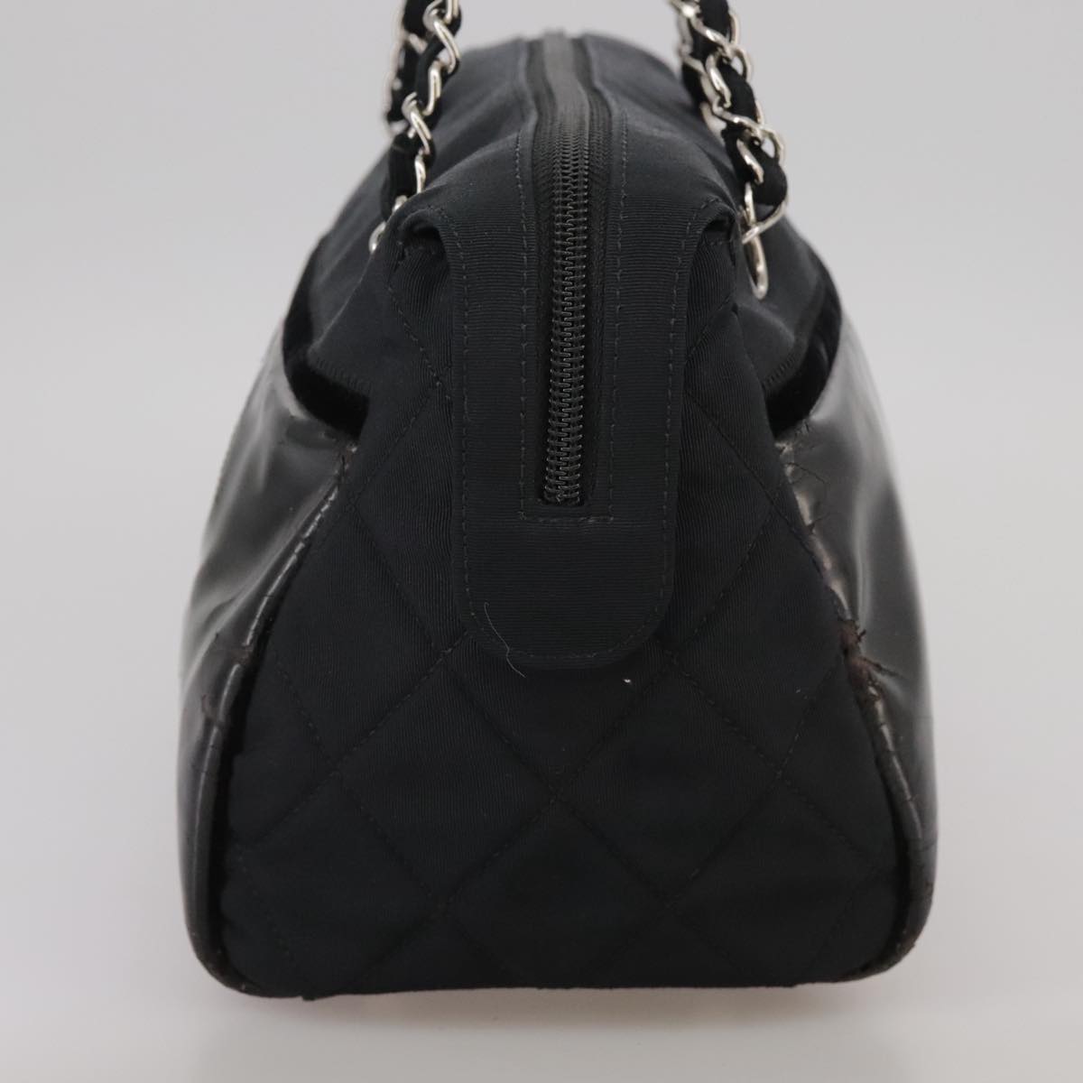 CHANEL Chain Shoulder Bag Enamel Black CC 106403
