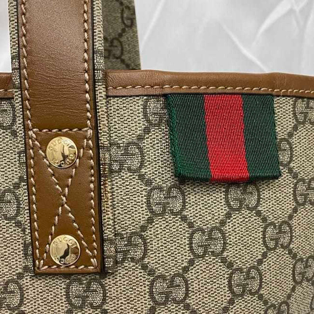 Gucci GG Supreme