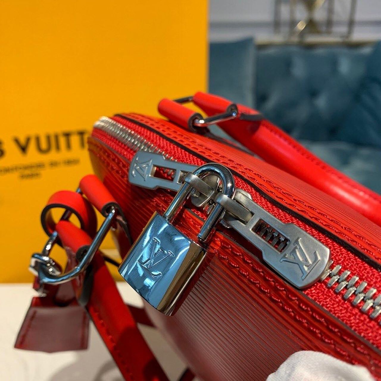 LV Alma GLAMI Epi Coquelicot Red For Women, WomenÃ¢â‚¬â„¢s Handbags, Shoulder And Crossbody Bags 9.2in/23.5cm LV M41160