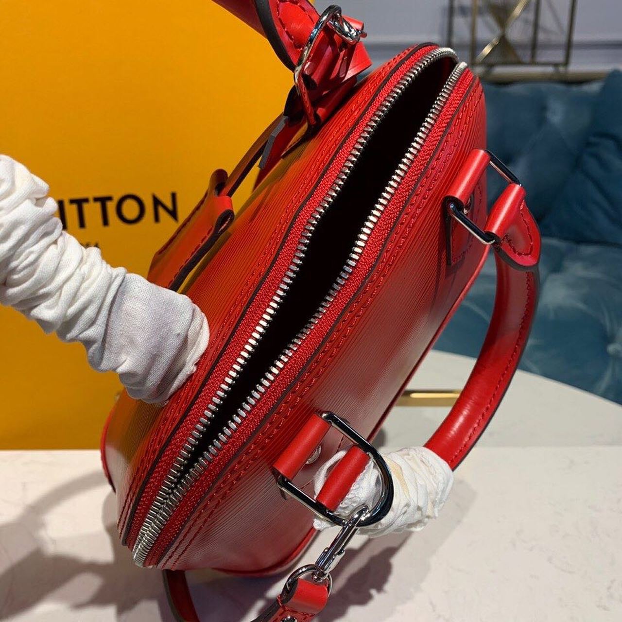 LV Alma GLAMI Epi Coquelicot Red For Women, WomenÃ¢â‚¬â„¢s Handbags, Shoulder And Crossbody Bags 9.2in/23.5cm LV M41160