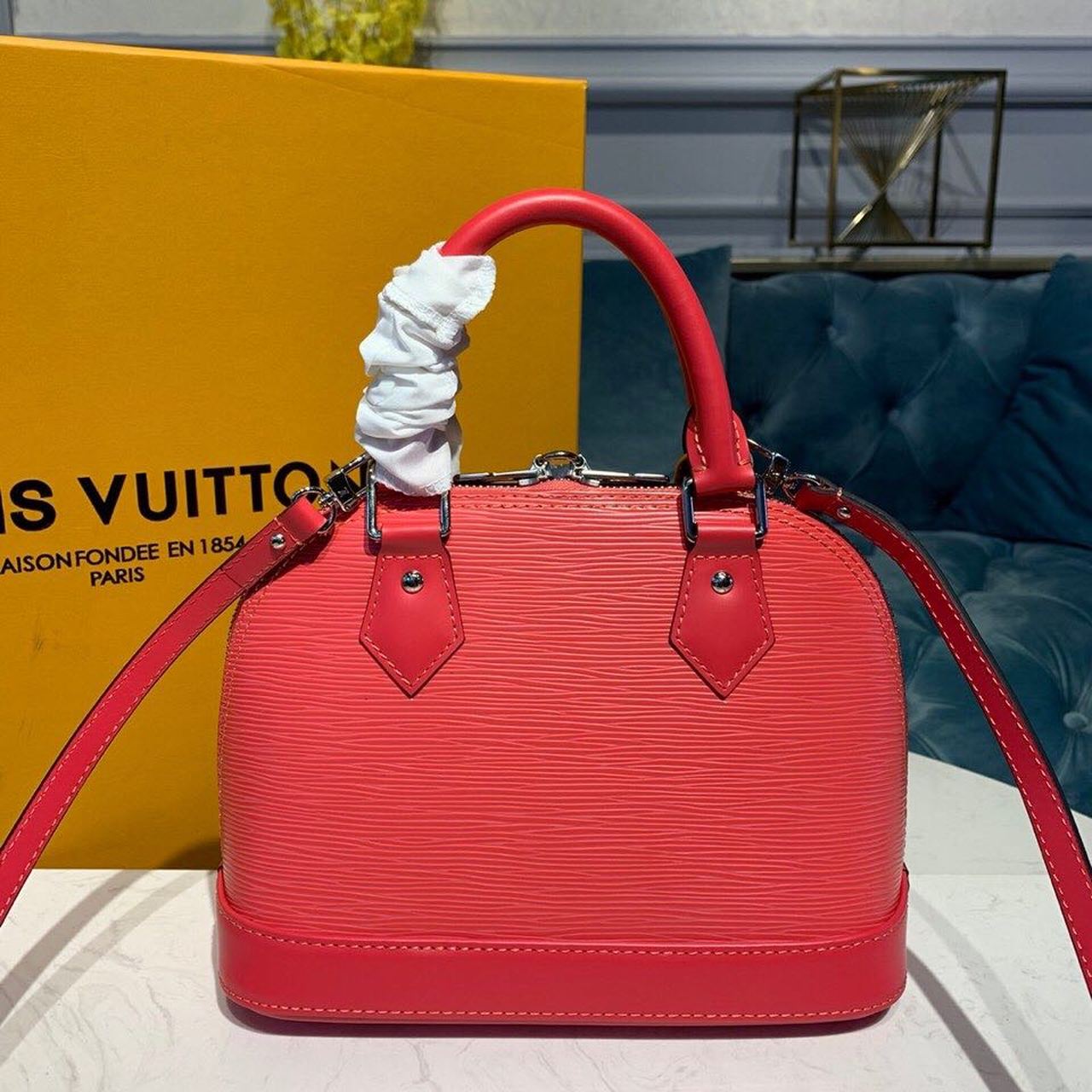 LV Alma GLAMI Epi Hot Pink For Women, WomenÃ¢â‚¬â„¢s Handbags, Shoulder And Crossbody Bags 9.2in/23.5cm LV