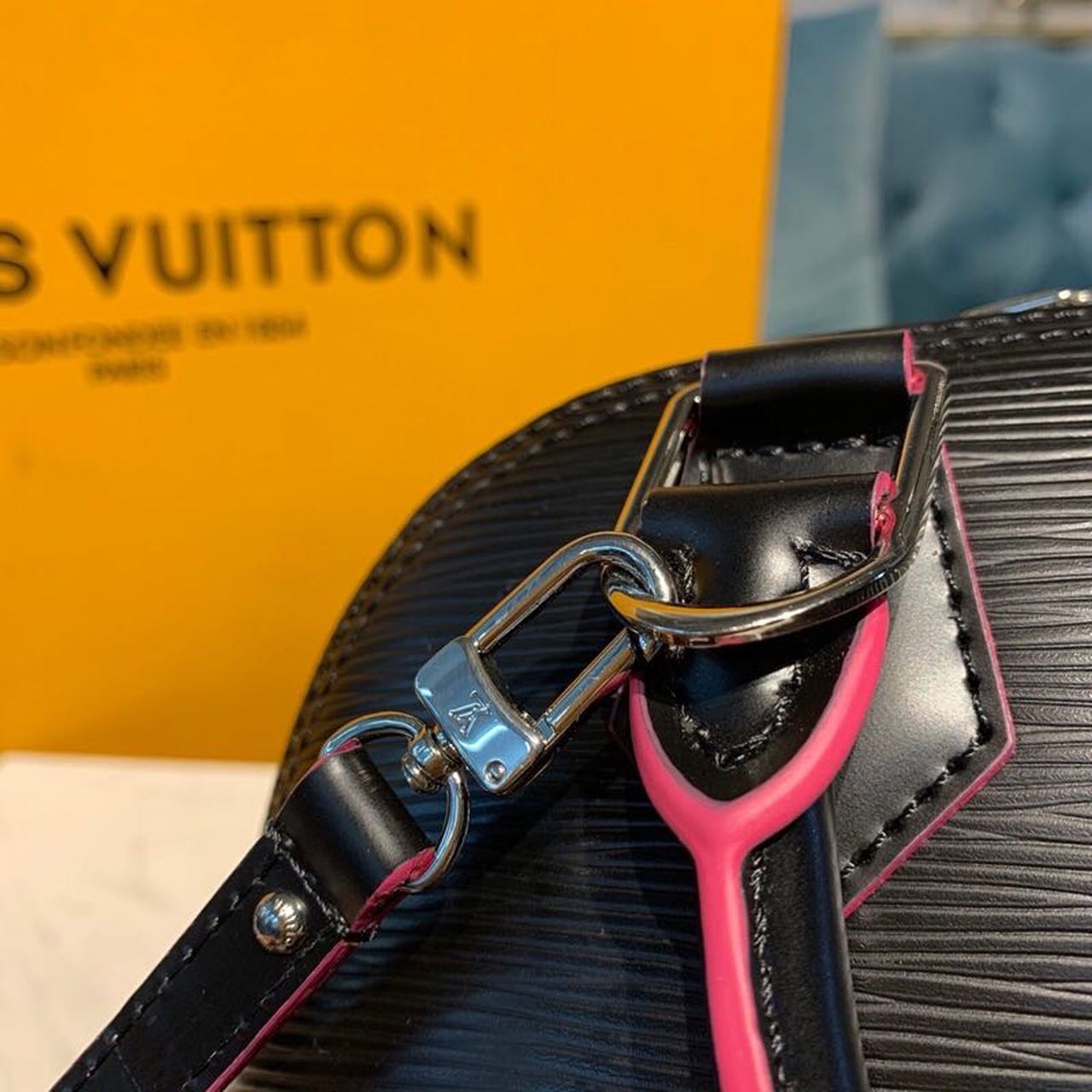 LV Alma GLAMI Epi Black/Pink For Women,  Shoulder And Crossbody Bags 9.2in/23.5cm LV