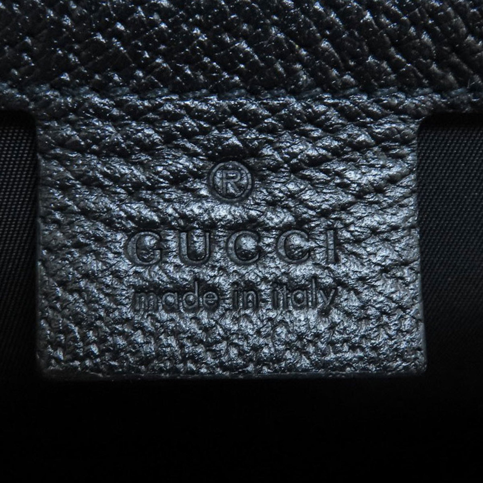 Gucci Off the grid