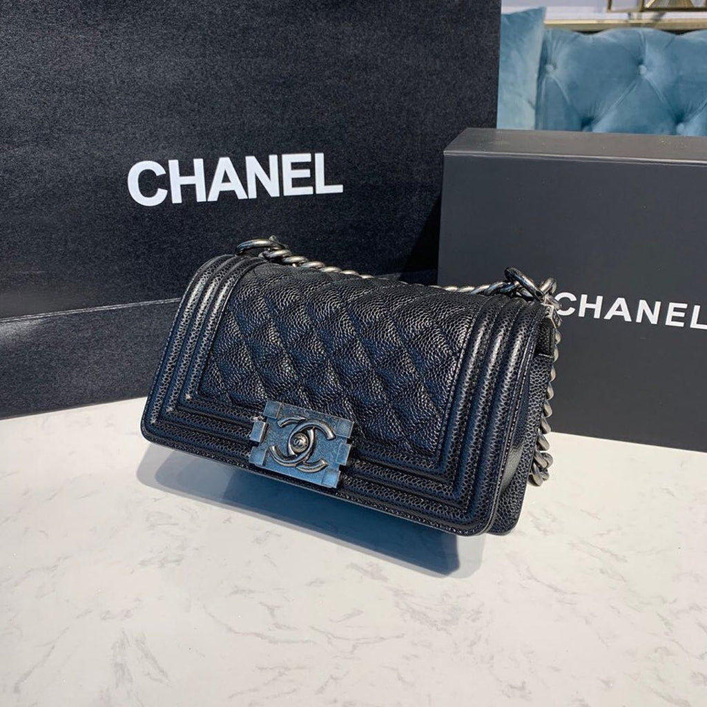 CHLSmall Boy Handbag Silver Hardware Black For Women, Women’s Bags, Shoulder And Crossbody Bags 7.8in/20cm A67085