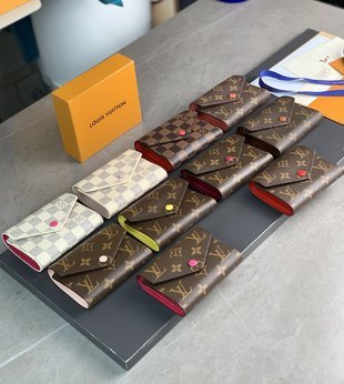 Glami-i LOV Wallets - 279