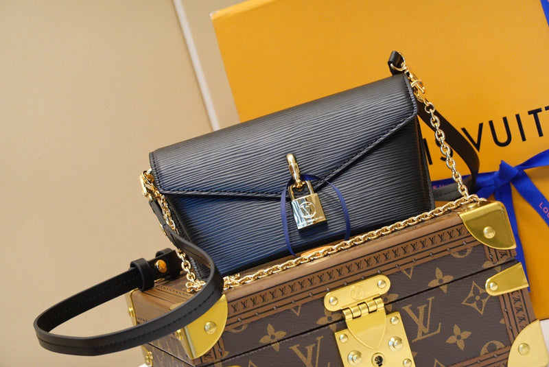 LOV2 Bags - Luxurious Bags  1507