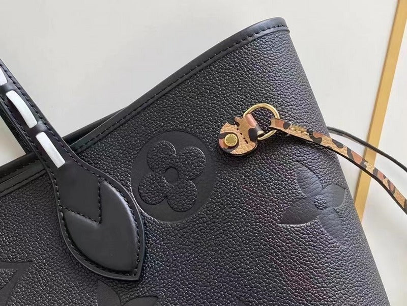 LOV2 Bags - Luxurious Bags  1729