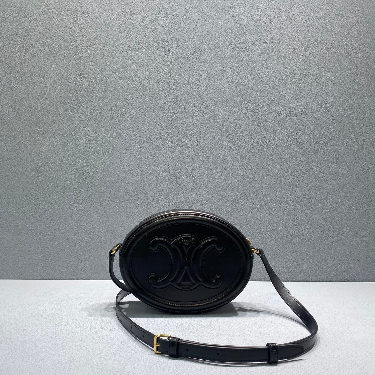 GLAMI Oval Bag Cuir Triomphe Black For Women 8in/20cm 198603DXC.38NO