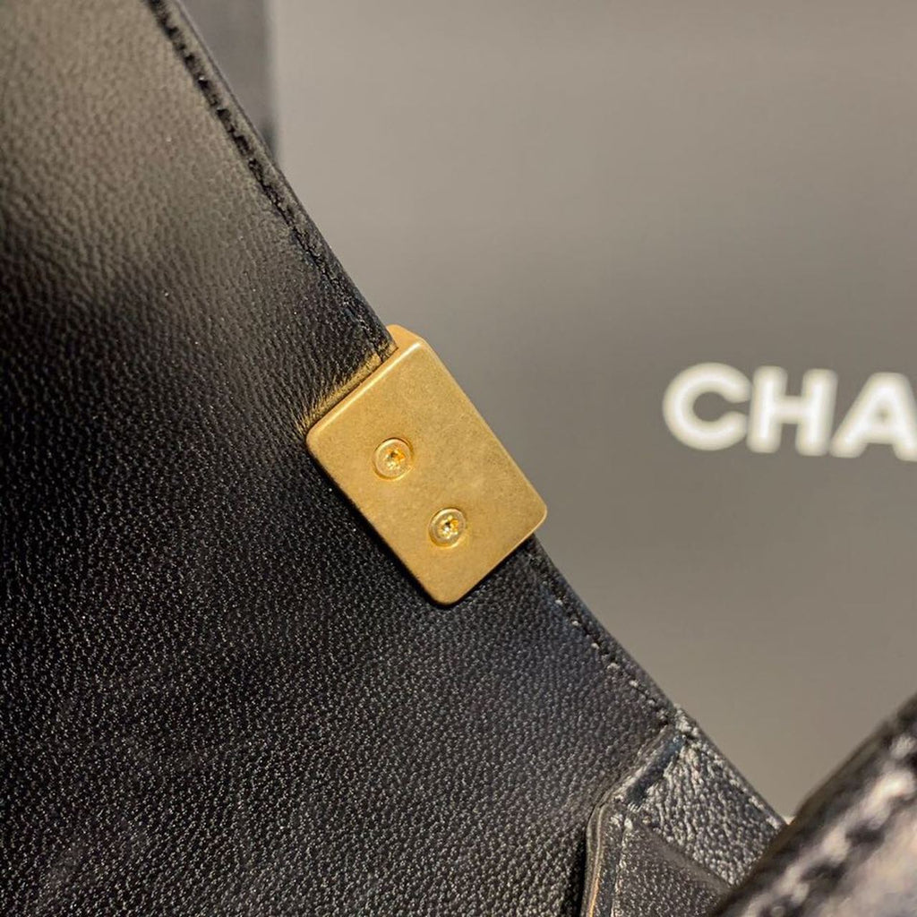 CHL Boy Handbag Gold Toned Hardware Black For Women, Women’s Bags, Shoulder And Crossbody Bags 9.8in/25cm A67086