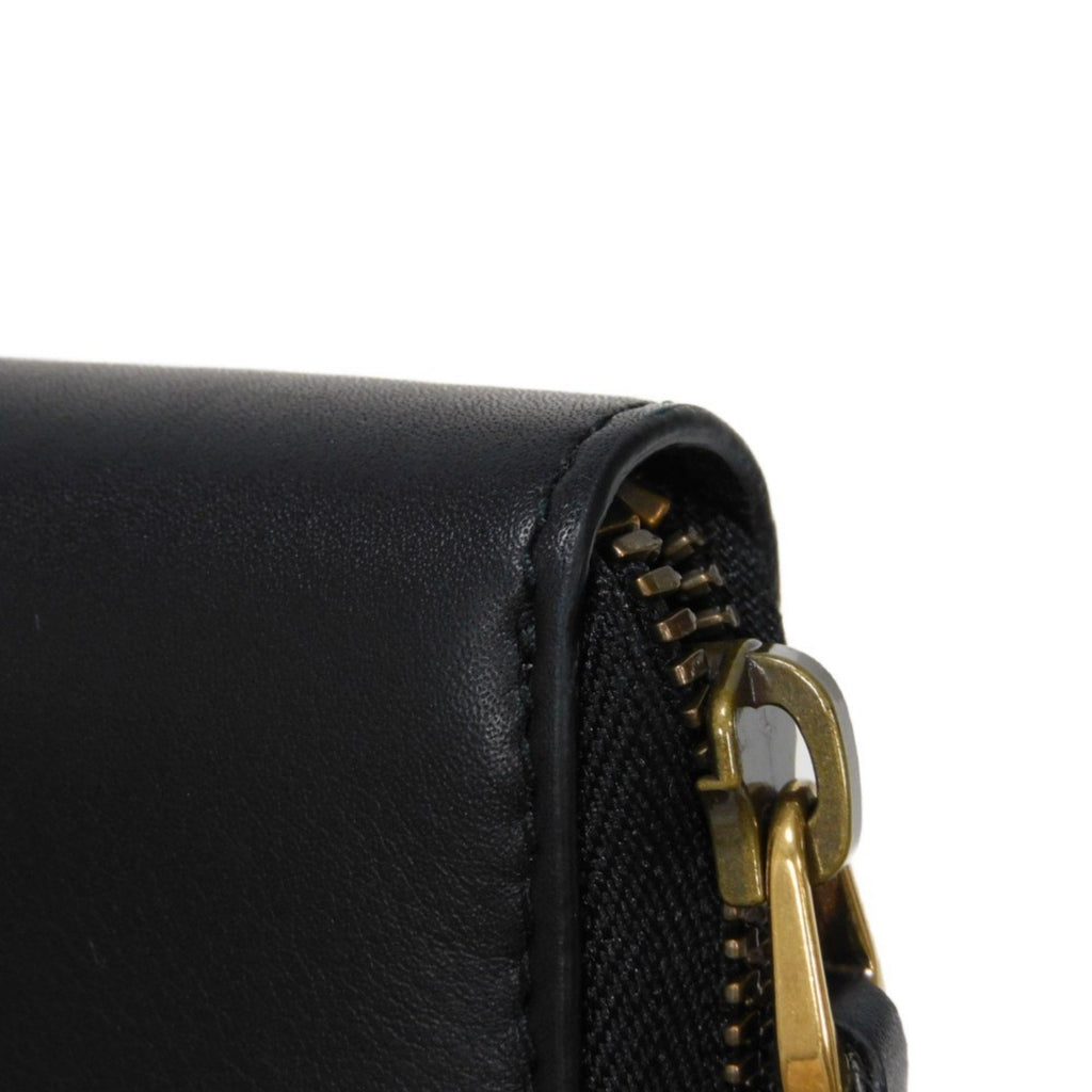 Gucci Zip around