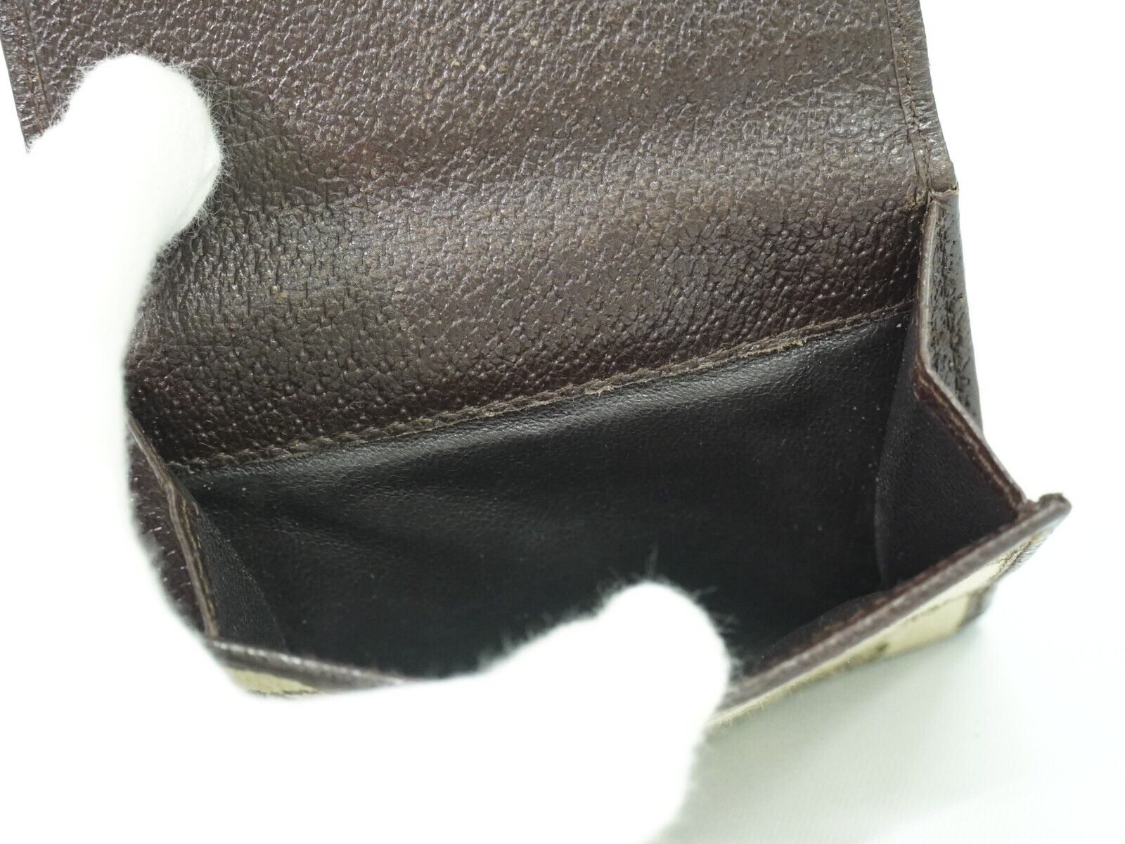 Gucci Metal bar